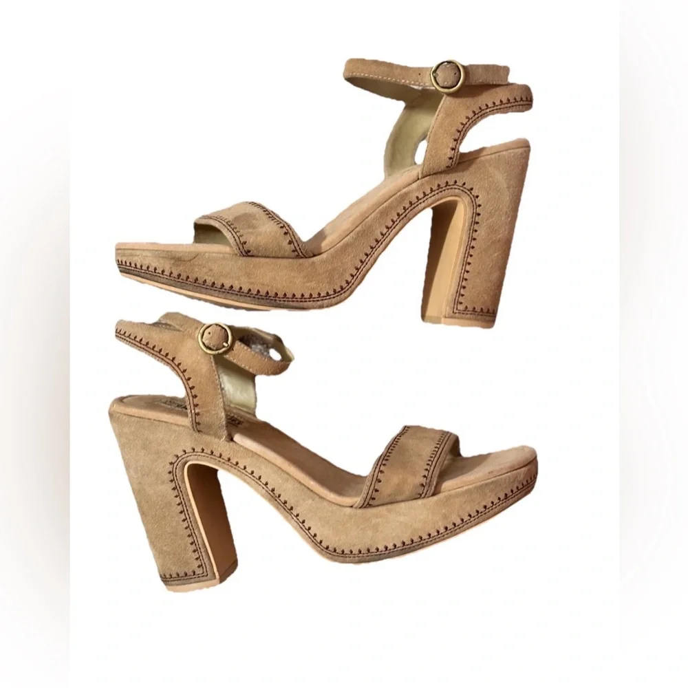 Vtg. Skechers Y2K “ Somethin Else” Suede Platform Heels Size 11 Tan - Picture 2 of 13